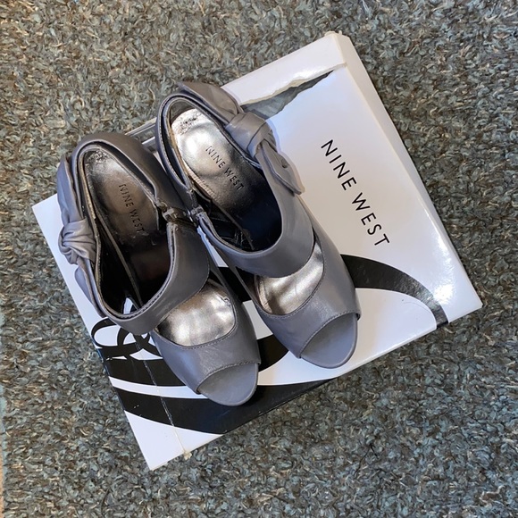 Nine West Pumps - Picture 2 of 6